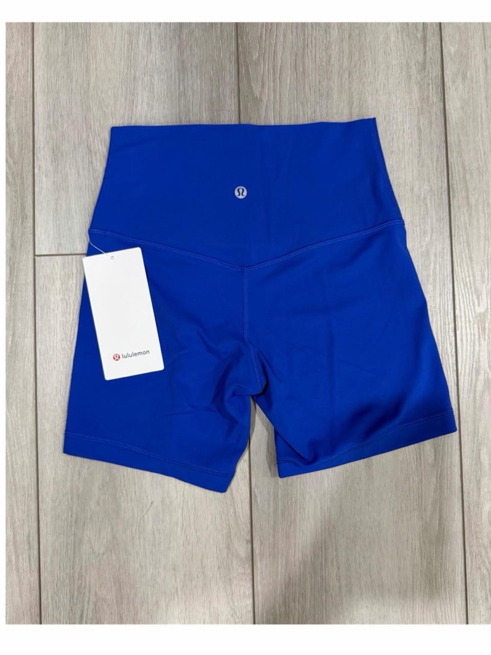 lululemon Women’s Align No Line HR Short 6” in Beach Ball Blue  ——  Size 6 - Picture 2 of 7